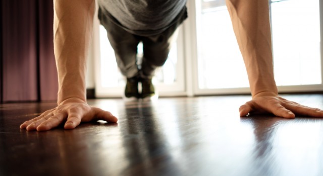 Les bons gestes pour remuscler votre ventre