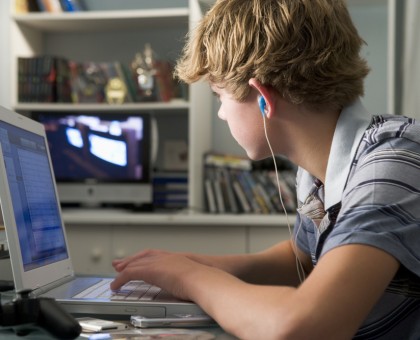 Le chiffre du jour : la télé dans la chambre d'un ado, c'est 30 minutes de sommeil en moins