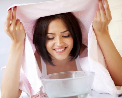 Remède naturel : dégager ses sinus grâce au sauna facial au thym