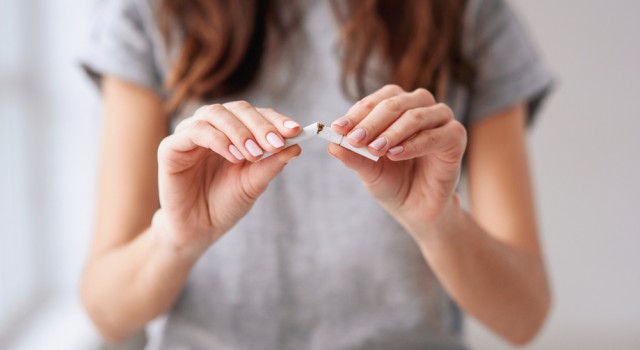 Santé : 6 conseils pour éviter de grossir après l'arrêt du tabac