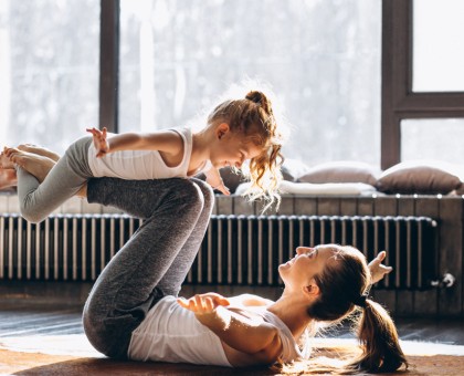 Sport pour débutantes : programme fitness pour se tonifier en douceur à la maison