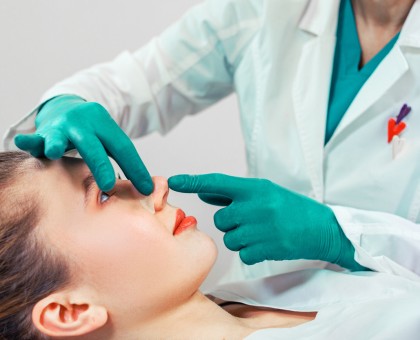 Zoom sur la rhinoplastie