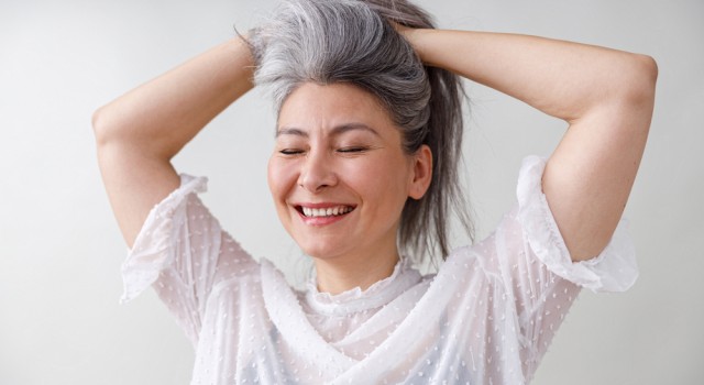 Ménopause : comment adapter votre routine beauté ?