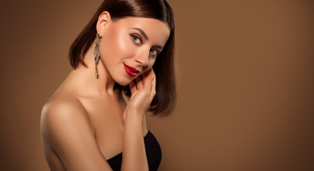 Maquillage des fêtes : Tendances pour un look festif