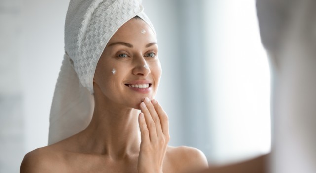 Les astuces pour une peau hydratée en été