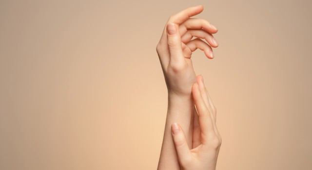 Comment prendre soin de ses mains naturellement ?
