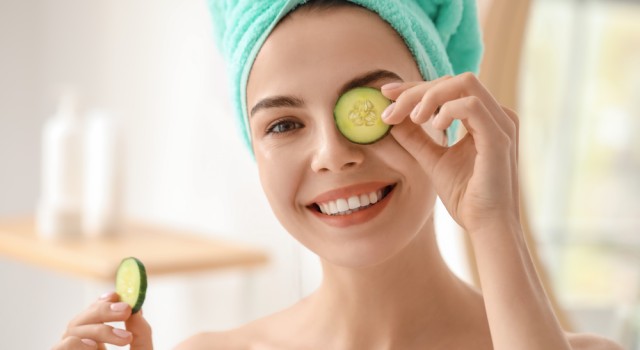 Comment faire un soin des yeux maison ?