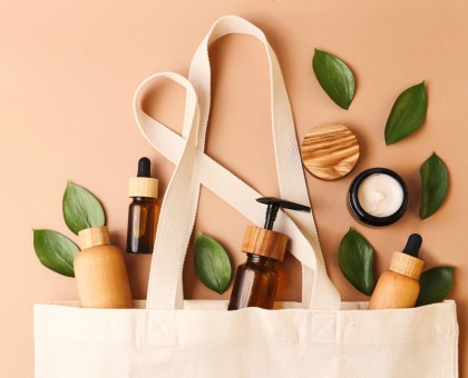 Adoptez la slow cosmétique pour prendre soin de vous et de la planète