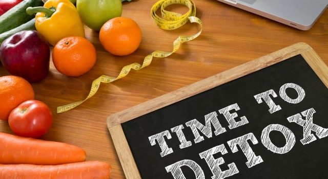 Comment réussir une cure détox sans risques ?
