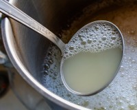 DIY : Fabriquer ses produits ménagers en 3 recettes faciles