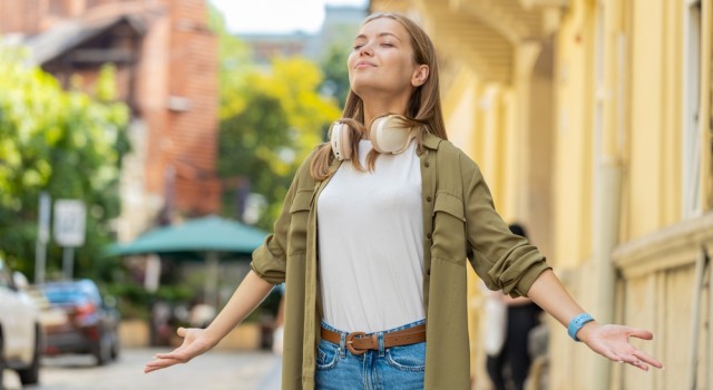 Commencer la journée en conscience : 6 rituels doux pour l’âme