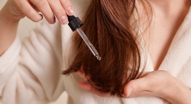 Secrets ayurvédiques pour une chevelure forte et brillante