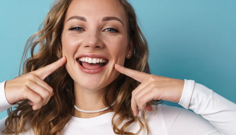 Santé bucco-dentaire : gestes simples pour des dents en bonne santé