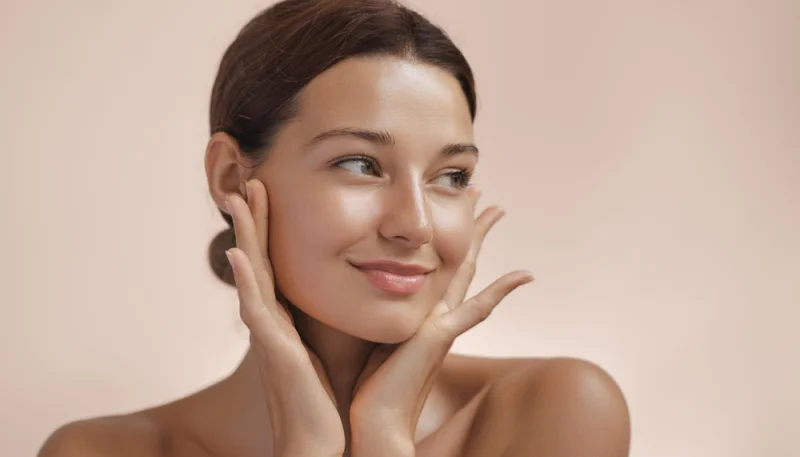 Maquillage quotidien : les bons gestes pour sublimer sa peau sans l’abîmer