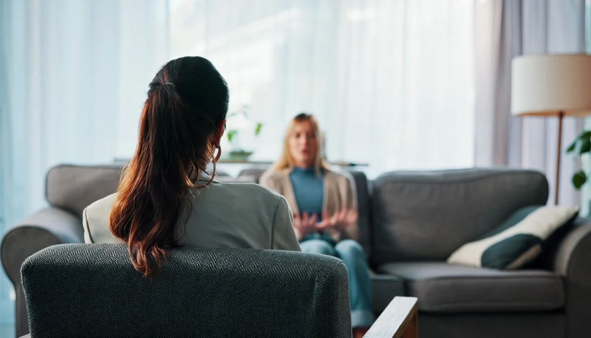 Peut-on consulter un psychologue régulièrement sans se ruiner ?