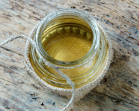 Solution naturelle anti-cernes aux huiles essentielles