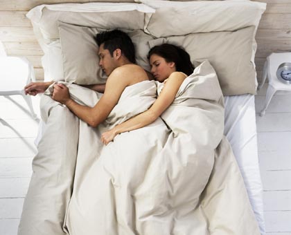 Couple : dans quelle position dormez-vous ?