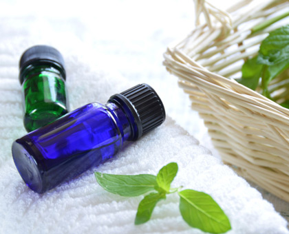 L’huile essentielle de menthe poivrée : un indispensable
