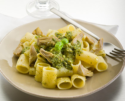 Paccheri sauce aux artichauts Polli et amandes