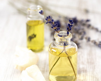L'huile essentielle de lavande, un indispensable pour l’été !