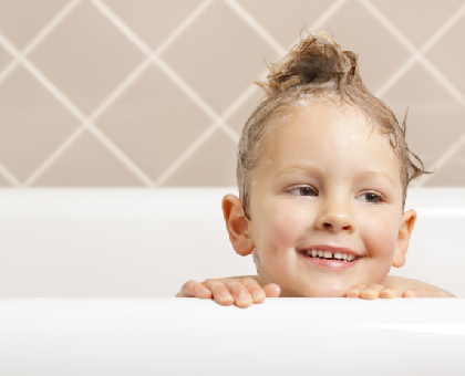 Déclarer la guerre aux poux sans insecticide chimique