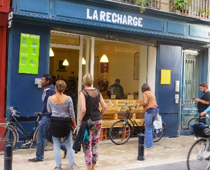 La recharge, la première épicerie de produits bio, locaux et sans emballages