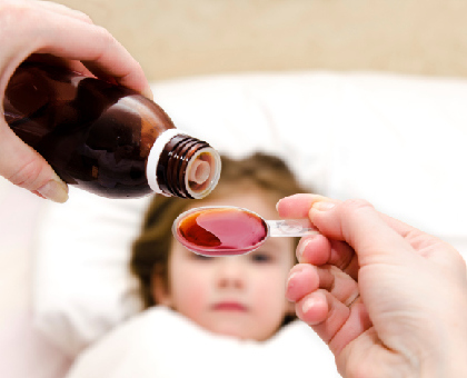 Les antibiotiques augmentent le risque d’obésité infantile