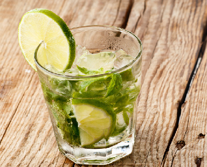 Un mojito est aussi calorique qu\'un cheeseburger !
