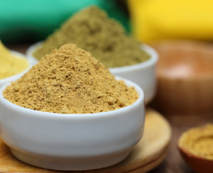 Peau grasse, sèche ou sensible : quel type d'argile choisir ?