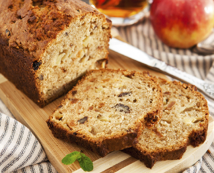 Gâteau aux pommes et aux noix