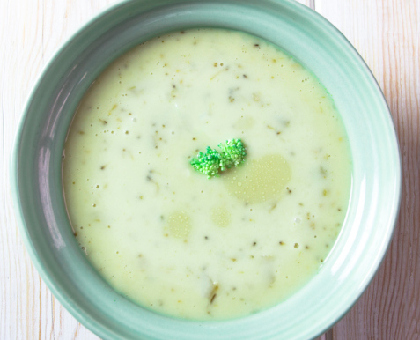 Soupe de brocoli et d'avoine