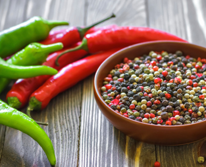 Vrai ou faux : Le poivre et le piment sont mauvais pour mon estomac ?