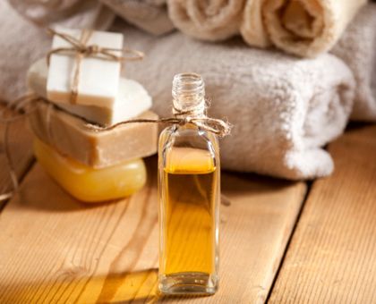 DIY : Huile réparatrice pour mains gercées