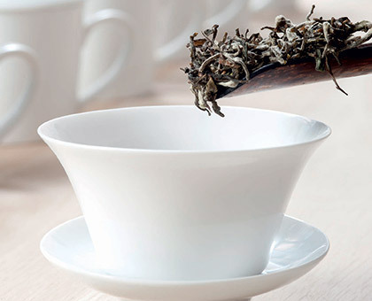 Quintessence, le 1er coffret pour apprendre à déguster le thé avec les 5 sens