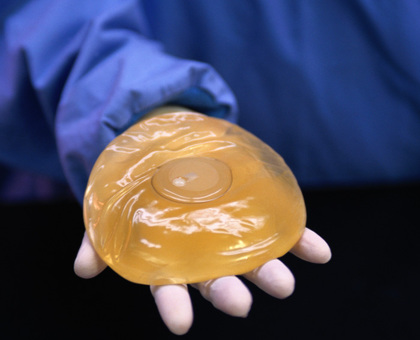 Les prothèses mammaires seraient-elles à l’origine d’un nouveau cancer ?