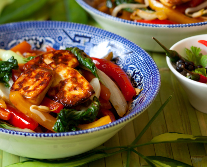 Poêlée au tofu et graines de nigelle