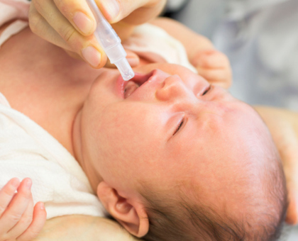 Faut-il se méfier des vaccins pour bébés contre la gastro ?