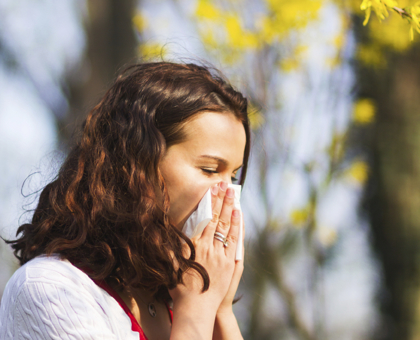 Allergie, nez bouché ? Notre sélection de pulvérisations nasales naturelles