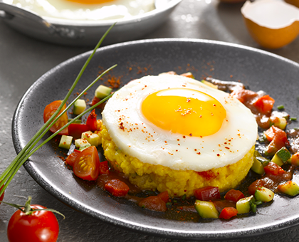 Oeuf au plat sur piperade