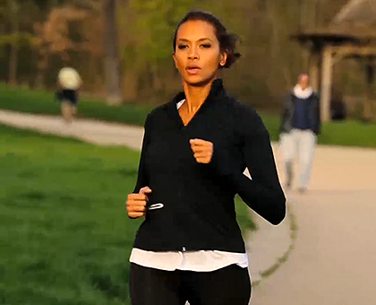 Smilesrun : une appli top pour commencer le running en douceur avec Karine Le Marchand
