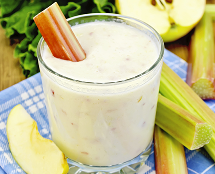 Smoothie pomme et rhubarbe