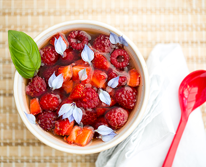 Soupe de fruits et de fleurs