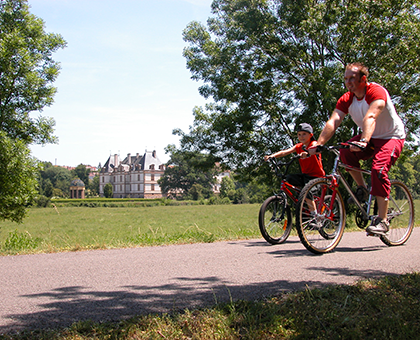 La TransMâconnaise : une randonnée épicurienne à vélo électrique en Bourgogne