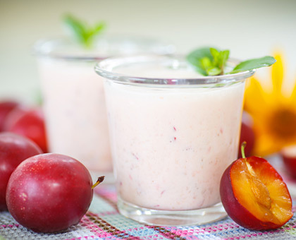 Smoothie prune et cardamome