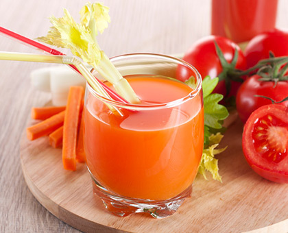 Jus de tomate, carotte et poivron