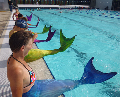 Nager comme une sirène : une nouvelle discipline aquatique originale débarque en France
