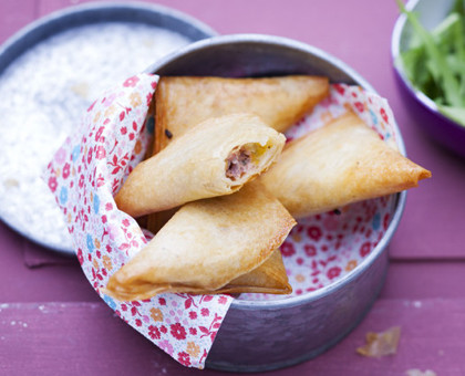 Samoussas de porc à la pêche