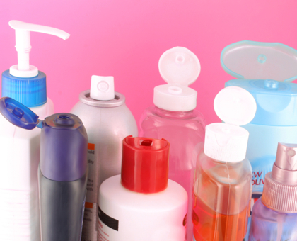 Plus de 50 % des produits cosmétiques à éviter !