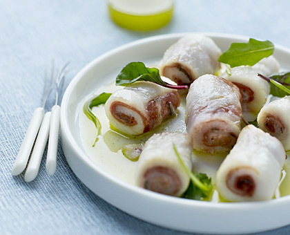 Sifflet de daurade au jambon Serrano Aoste, huile persillée