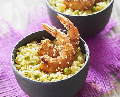 Riz à poêler basmati au safran et petits pois - gambas marinées sauce soja